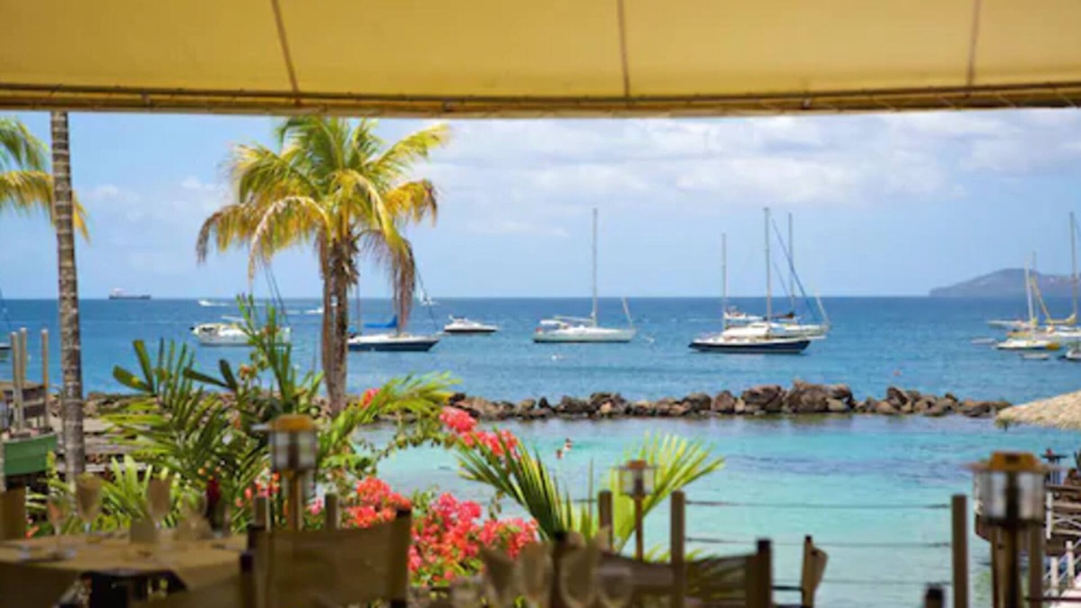 Pointe du Bout Hotel | Hotel Bakoua Les Trois Ilets
