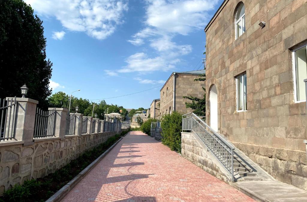 Sisian Hotel | Hotel Basen