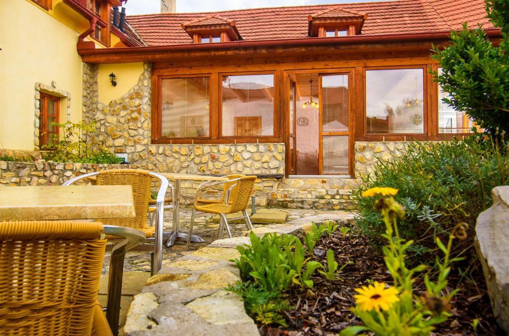 Hloubetin Hotel | Hotel BELLA