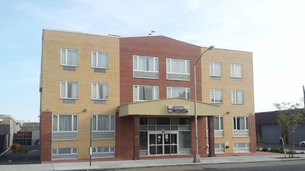 East New York Hotel | Hotel Bliss
