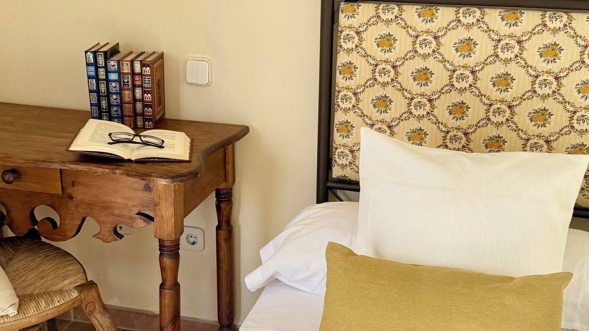 Mandayona Cottage | Hotel Boutique Cumbres de Castilla full rental 16 pax