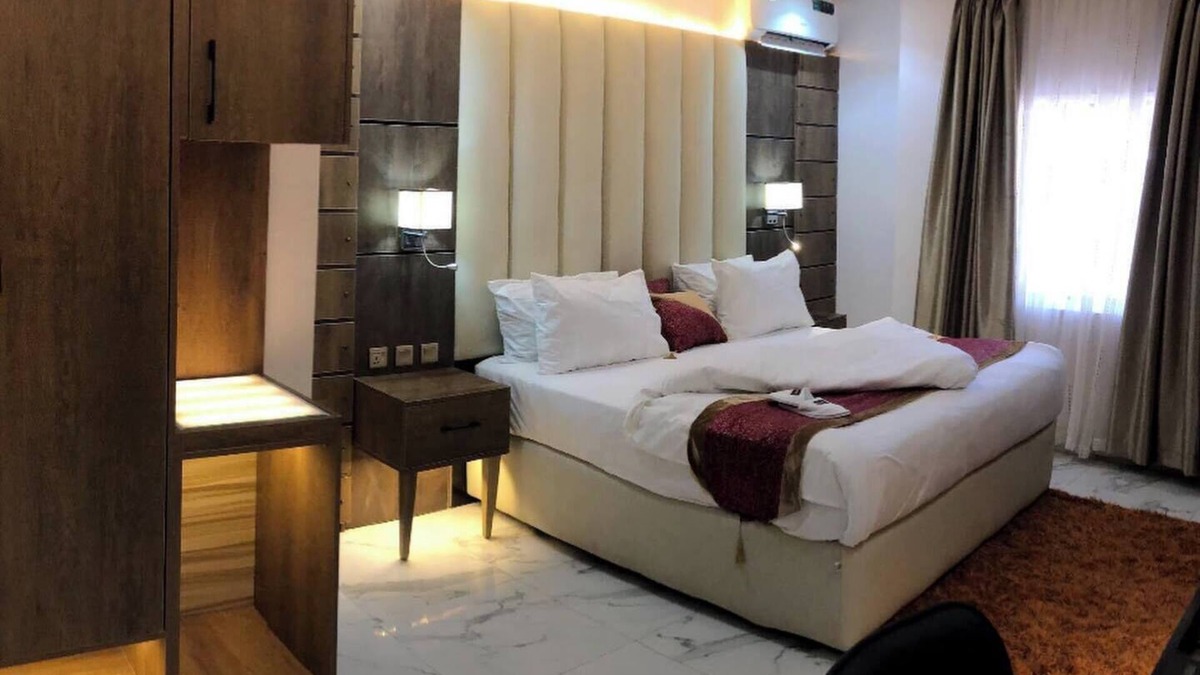 Jos Hotel | Hotel by Luxury L'auberge