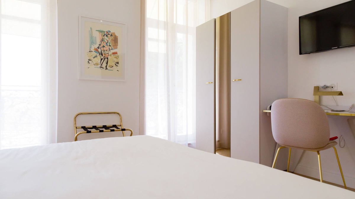 Beziers City Centre Hotel | Hotel Cafe Glacier Le XIX