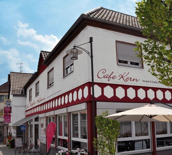 Grossostheim Hotel | Hotel Cafe Kern