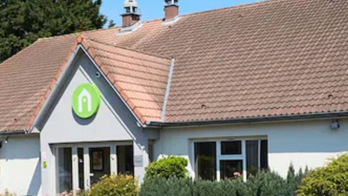 Conflans-Sainte-Honorine Hotel | Hotel Campanile Conflans Sainte Honorine
