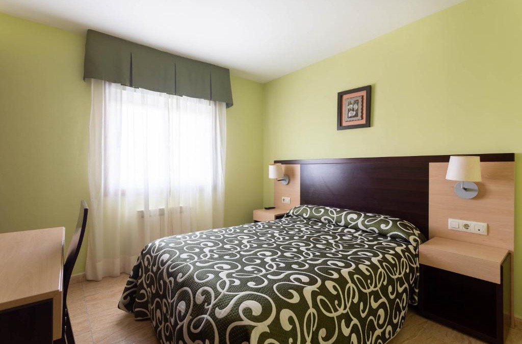 O Meson Do Vento Hotel | Hotel Canaima Bruma 1,5 k Camino