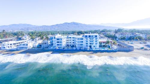 Manzanillo Hotel | Hotel Caracoles