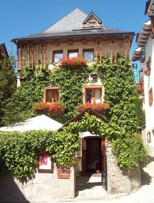 Sallent de Gallego Hotel | Hotel Casa Socotor