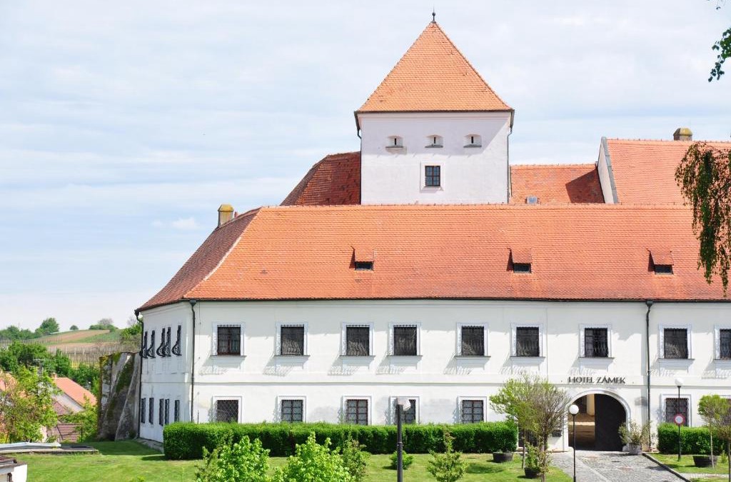Cejkovice Hotel | HOTEL CHATEAU ZAMEK CEJKOVICE