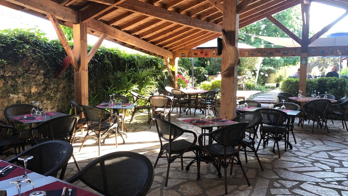 Espelette Hotel | Hotel Chilhar