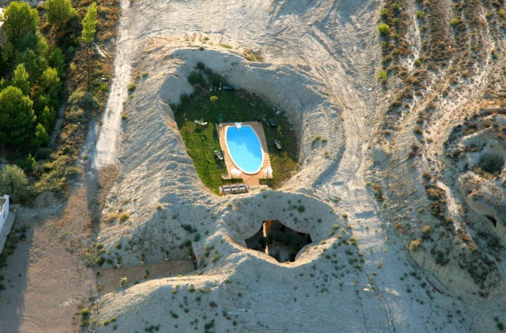 Tardienta Hotel | Hotel Cueva Tardienta Monegros-Adults Only