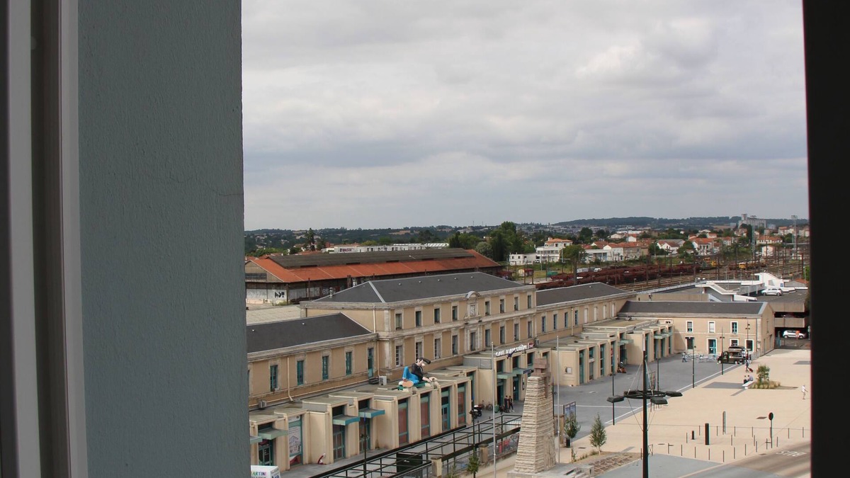 Angouleme Hotel | Hotel d Orléans