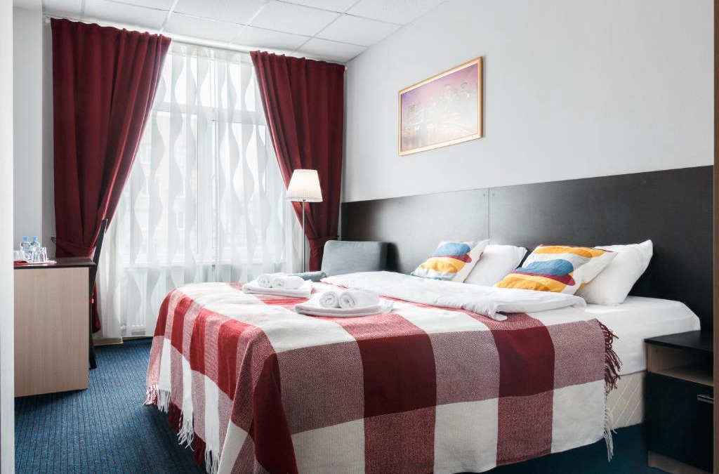 Kolpino Hotel | Hotel Den i Noch