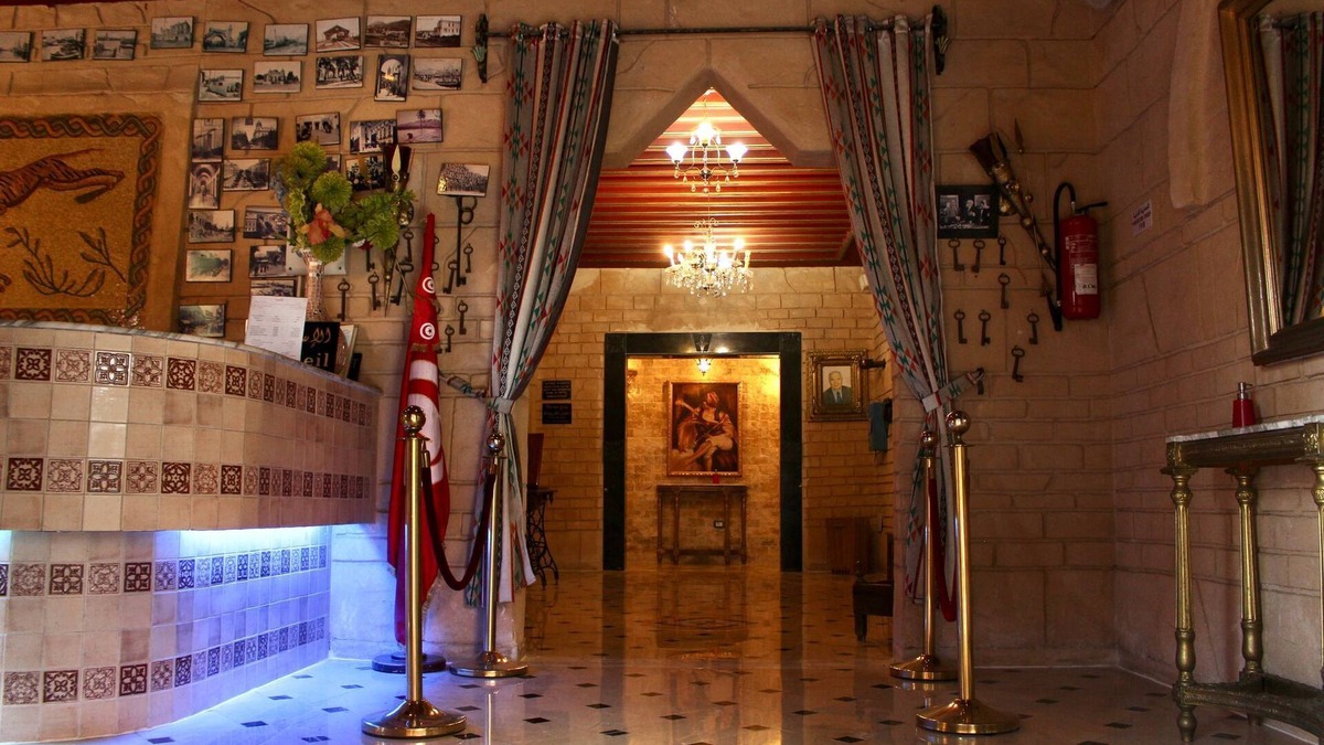 Hammam Chatt Hotel | Hotel Donia