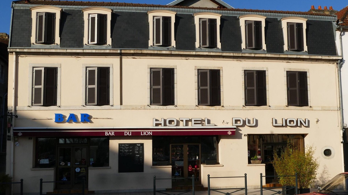 Vesoul Hotel | Hotel Du Lion