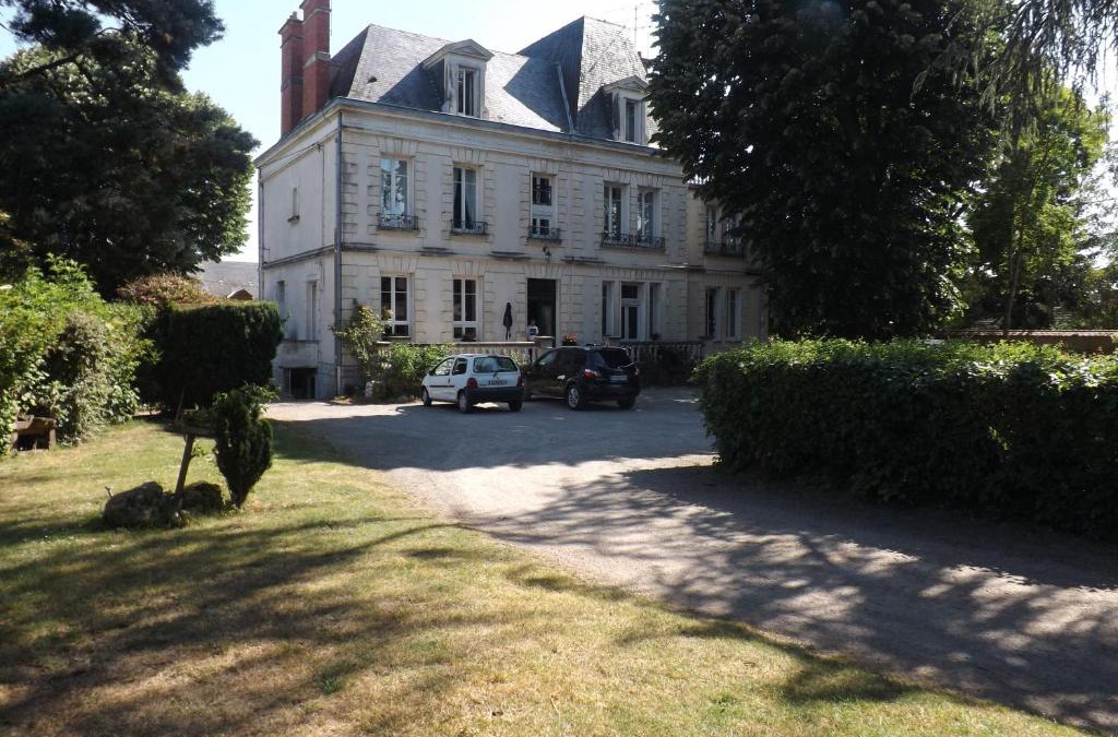 Sancoins Hotel | Hotel Du Parc
