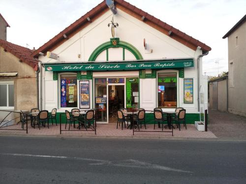 Cercy-la-Tour Hotel | Hotel du siecle