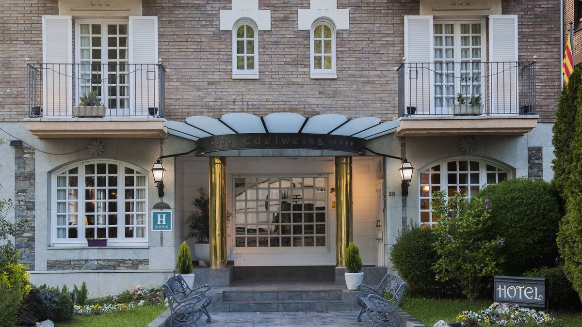 Camprodon Hotel | Hotel Edelweiss Camprodon