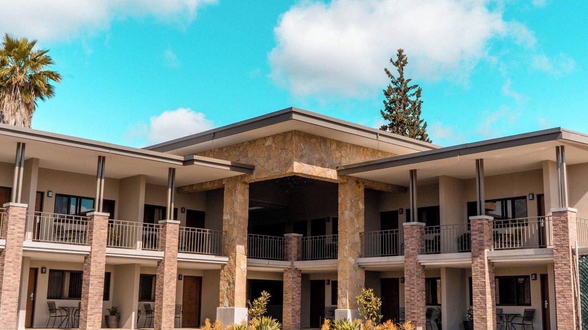 Tecate Hotel | Hotel El Dorado