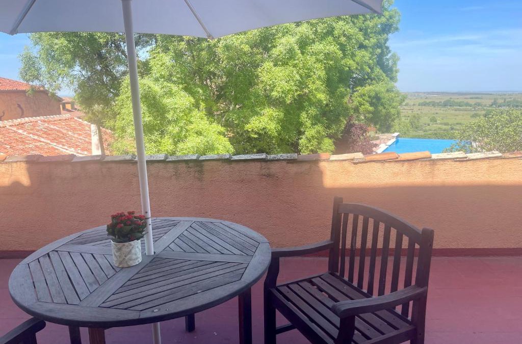 Torrecaballeros Hotel | Hotel El Rancho