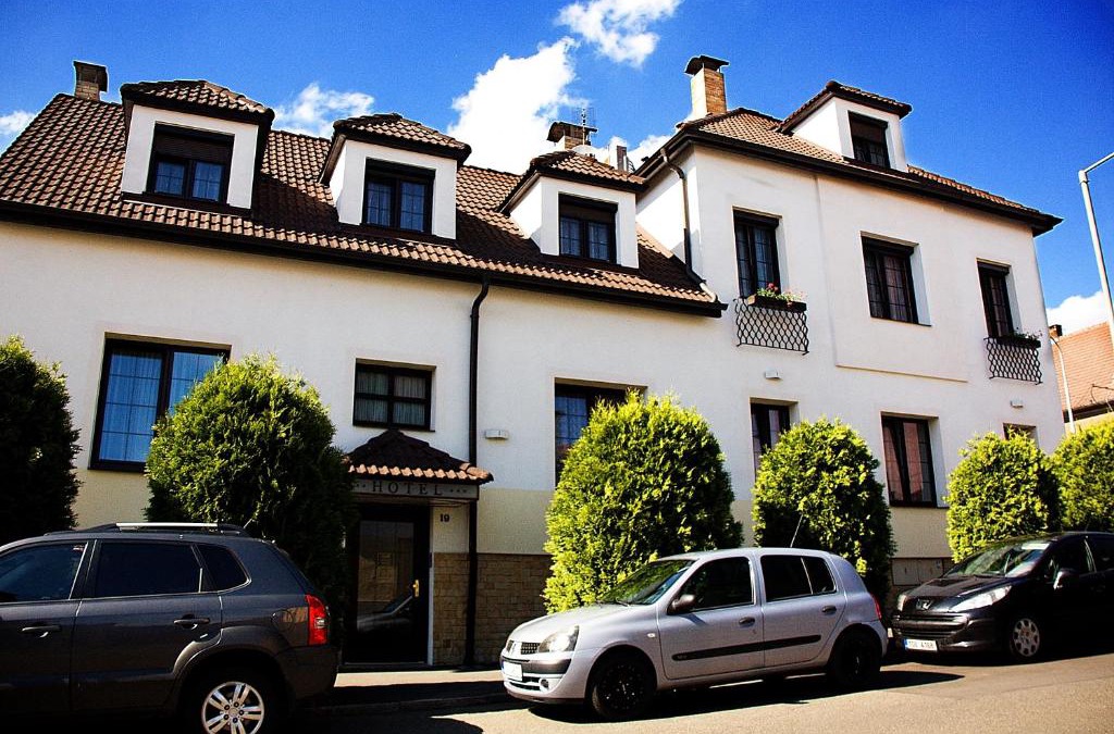 Kobylisy Hotel | Hotel Excellent