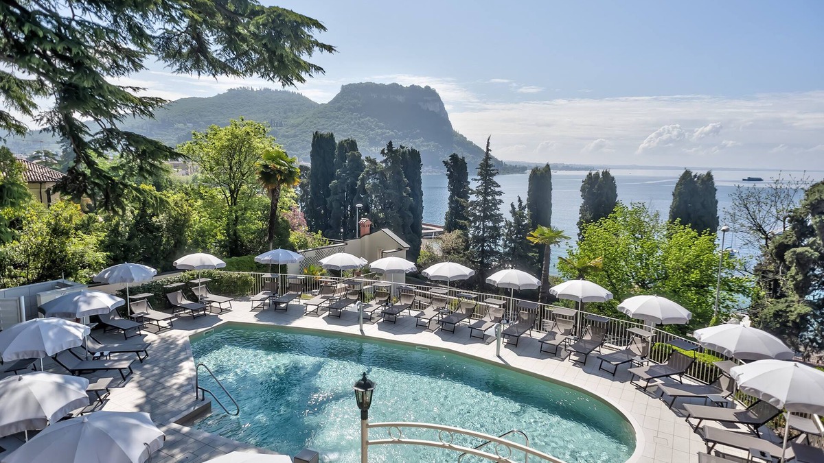 Corno Hotel | Hotel Excelsior Le Terrazze
