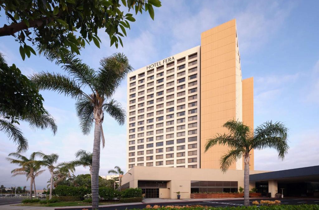 Anaheim Resort Hotel | Hotel Fera Anaheim, a DoubleTree by Hilton Hotel