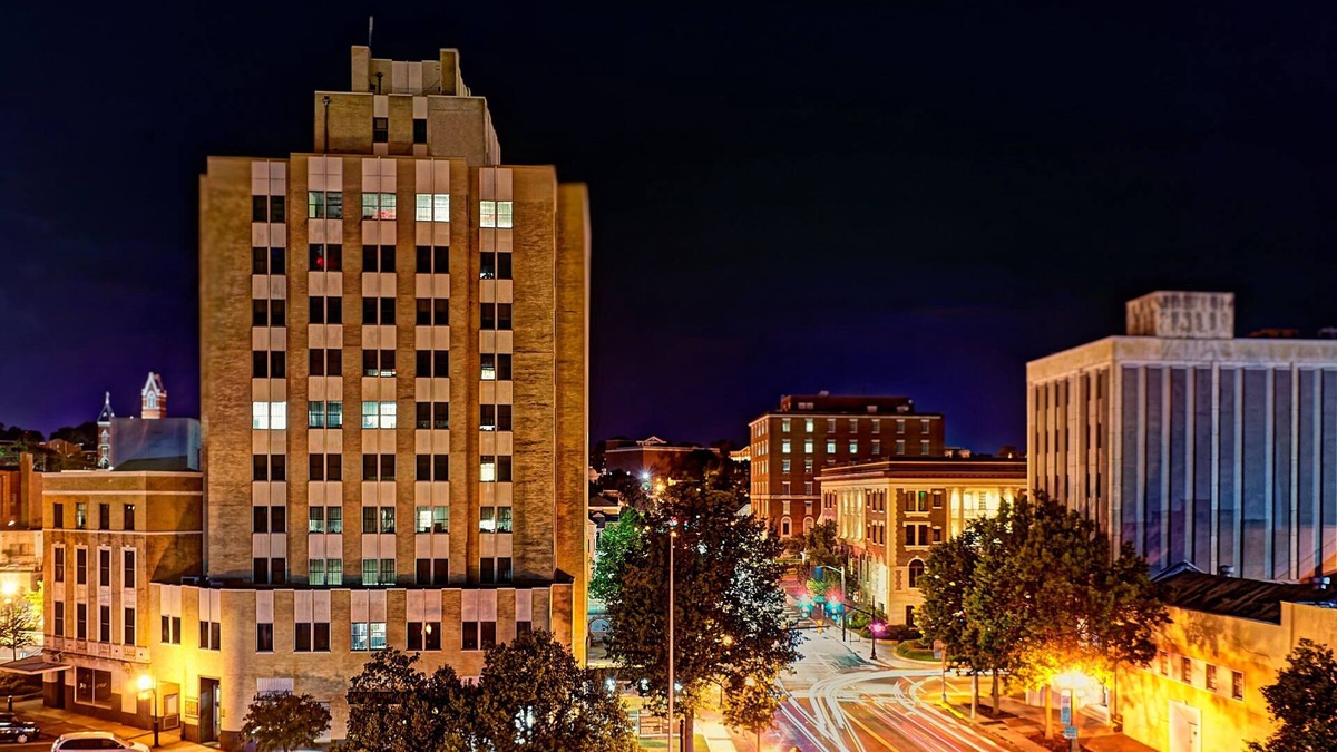 Macon Hotel | Hotel Forty Five, Macon, a Tribute Portfolio Hotel