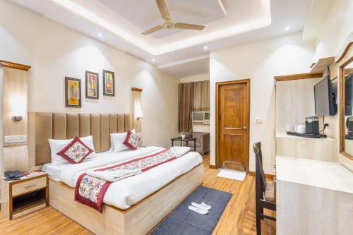 Karol Bagh Hotel | Hotel Garden View Karol Bagh
