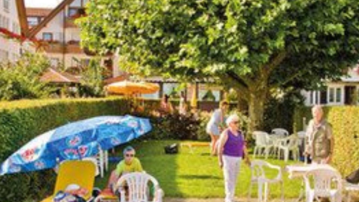 Immenstaad am Bodensee Hotel | Hotel Garni Gästehaus Merk