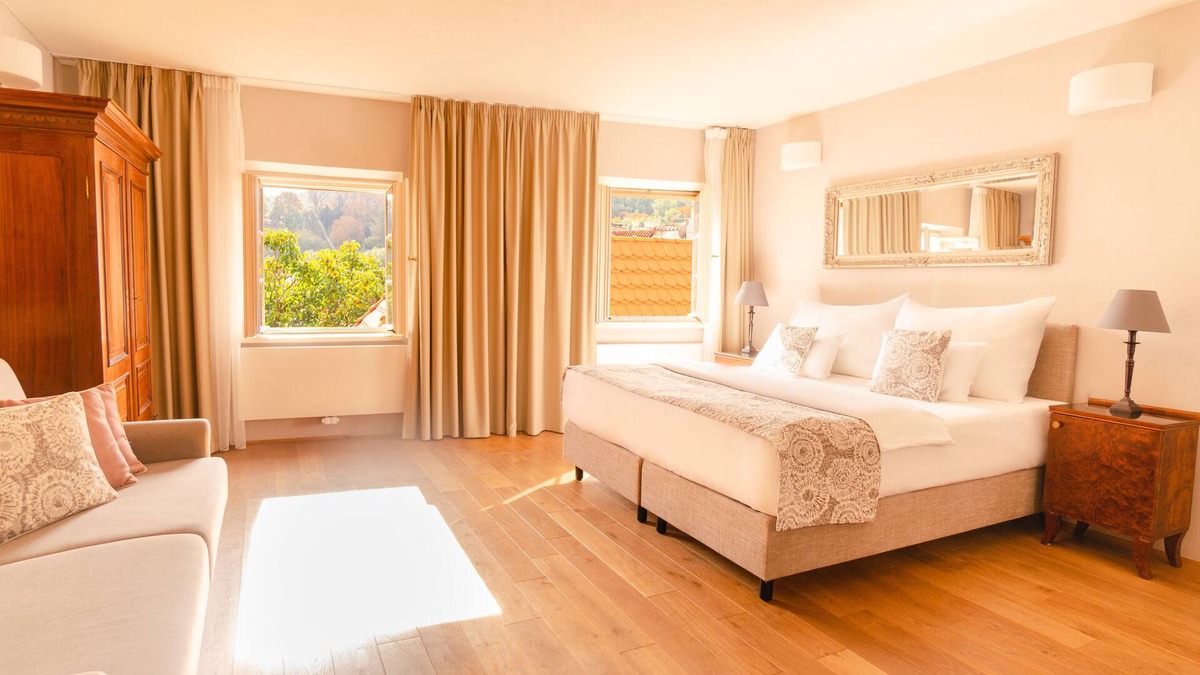 Hradcany Hotel | Hotel Golden Key Prague