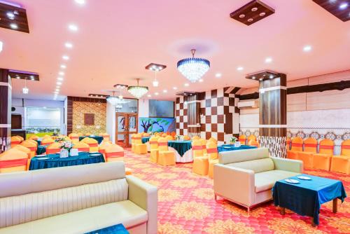 Old Gurgaon Hotel | Hotel Gracious - Civil Line