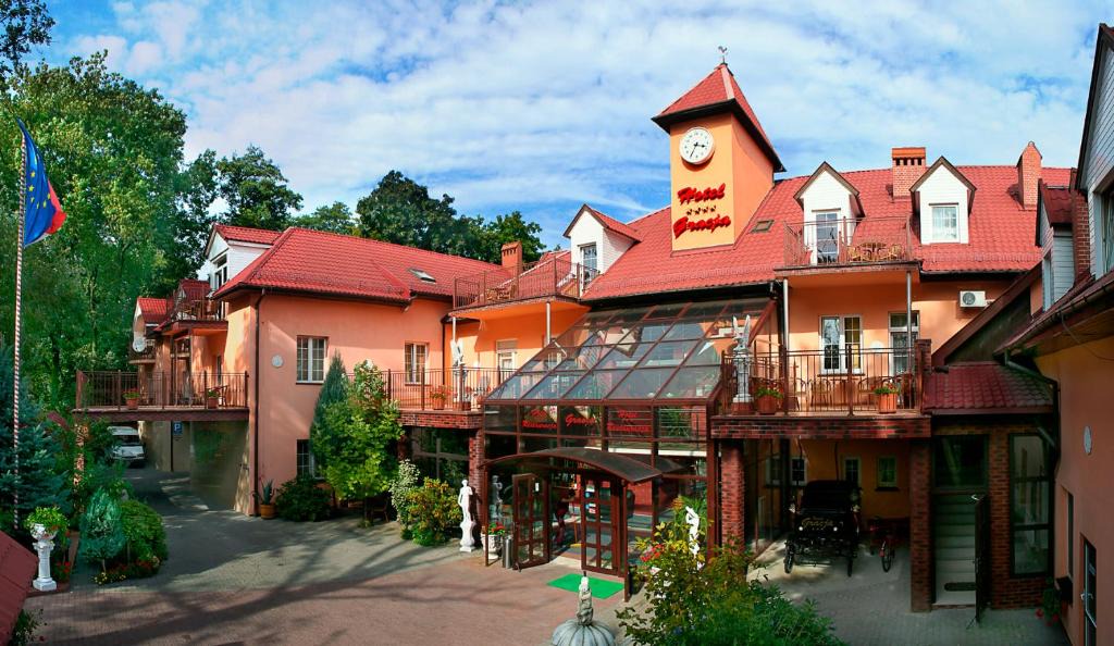Gorzow Wielkopolski Hotel | Hotel Gracja