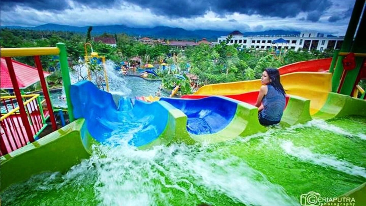 Banjartegehe Hotel | Hotel Gran Surya