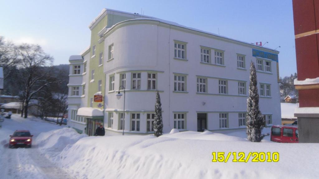 Tanvald Hotel | Hotel Grand