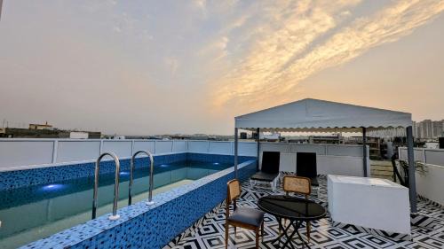 Faridabad Hotel | HOTEL GREEN VEGAS