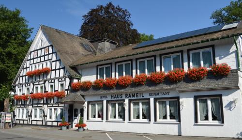 Saalhausen Hotel | Hotel Haus Rameil