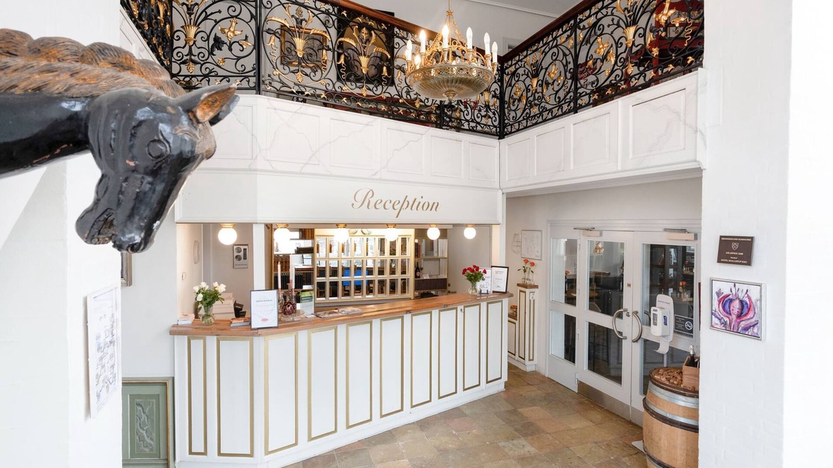 Hjallerup Hotel | Hotel Hjallerup Kro