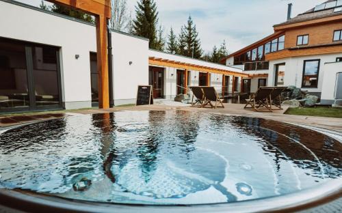 Roznov Pod Radhostem Hotel | Hotel Horal