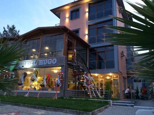 Altinoluk Hotel | Hotel Hugo