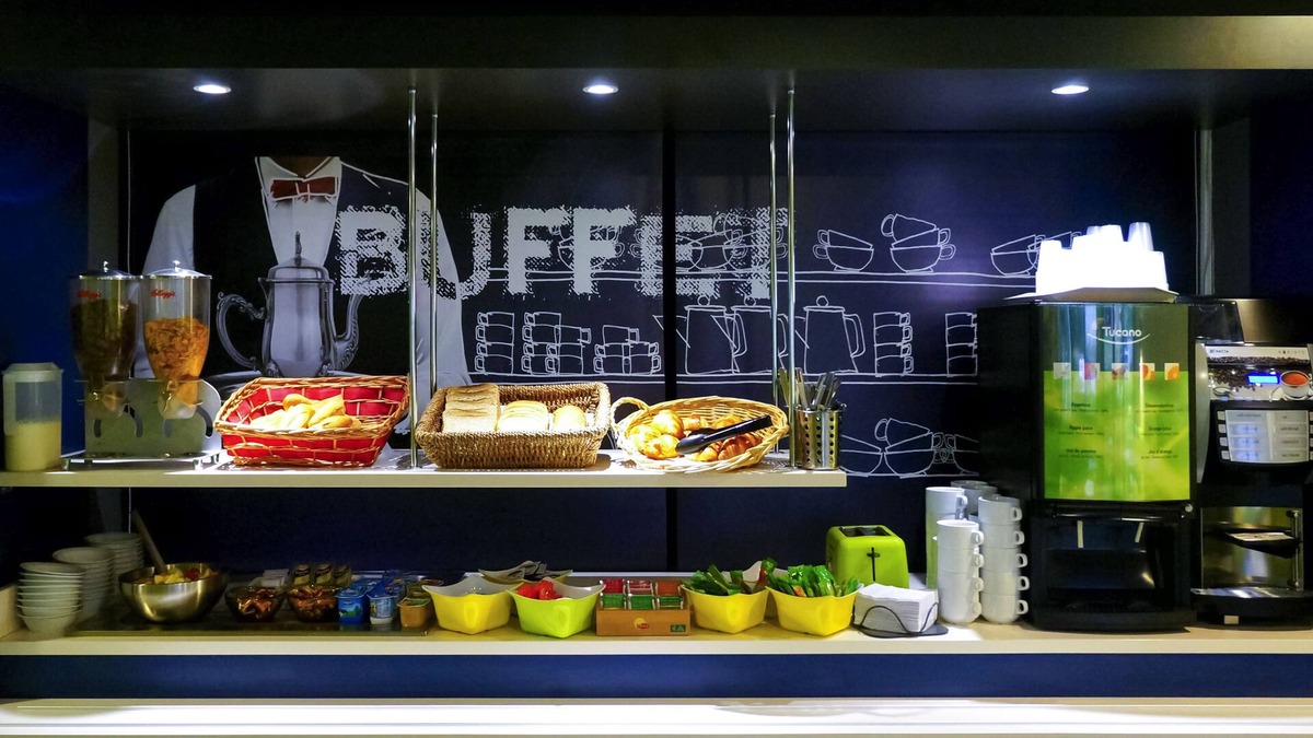 Chaponnay Hotel | Hotel Ibis Budget Lyon Est Chaponnay