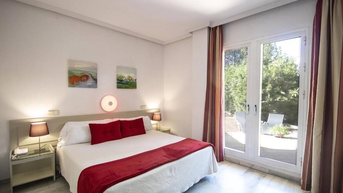 Mairena del Aljarafe Hotel | Hotel In Mairena Del Aljarafe With Other, Tv, Parking