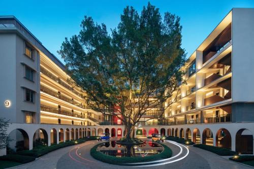Zhujiang New Town Hotel | Hotel Indigo Guangzhou Haixinsha by IHG - Free Shuttle Bus to Canton Fair Complex during Canton Fair period