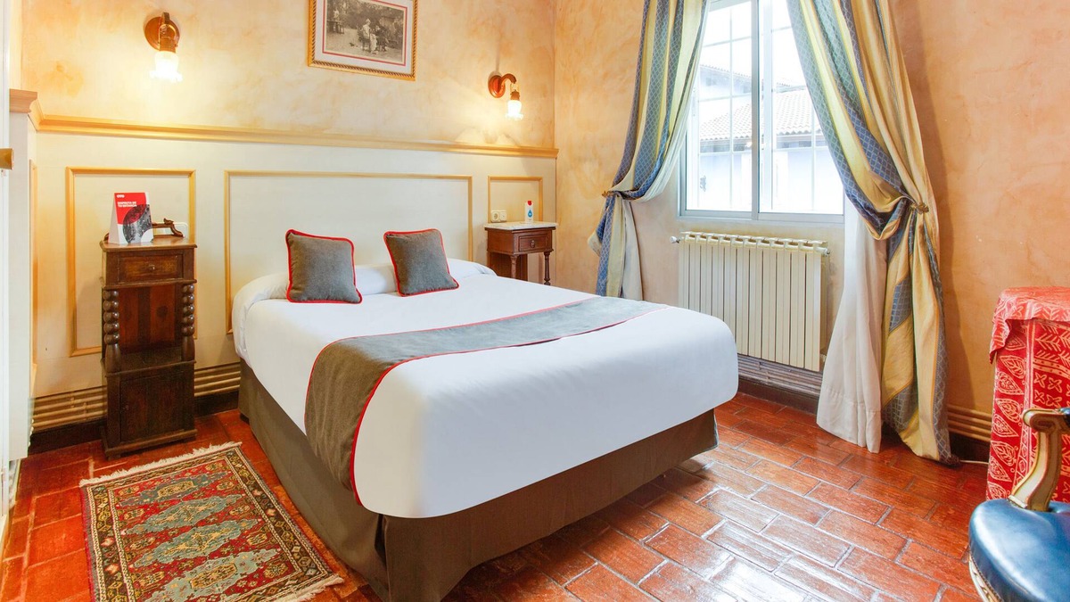 Tudela de Duero Hotel | Hotel Jaramiel