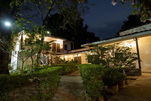 Suchitoto Hotel | Hotel Jardin De Las Marias
