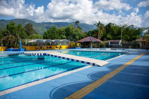Calarca Hotel | Hotel Karlaká Calarcá Quindio - Eje Cafetero