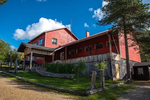 Inari Hotel | Hotel Korpikartano