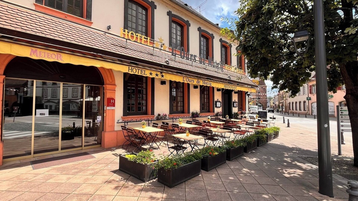 Mutzig Hotel | Hotel L'Ours De Mutzig