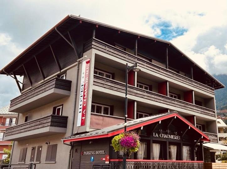 Saint-Gervais-les-Bains Hotel | Hotel La Chaumière Garage Moto gratuit Hôtel à 100 m du télécabine