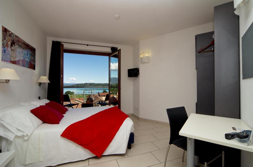 Cadrezzate Hotel | Hotel La Locanda